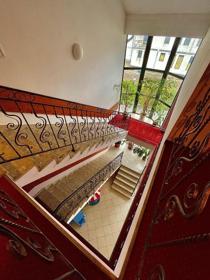 Hotel Dowhań Nowe Buitenkant foto