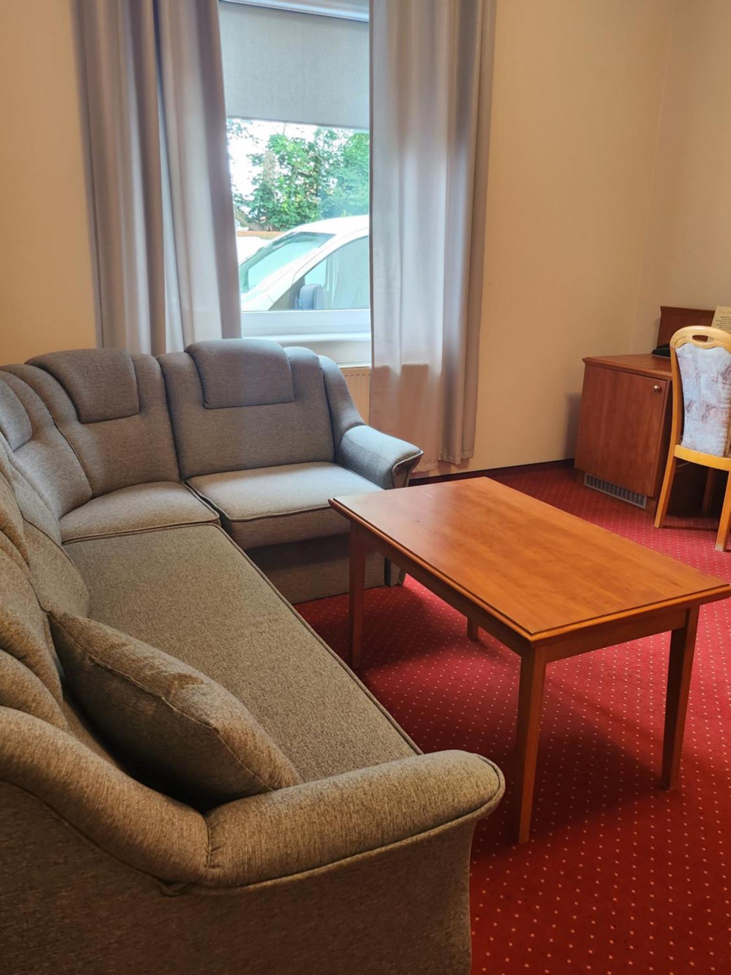 Hotel Dowhań Nowe Buitenkant foto