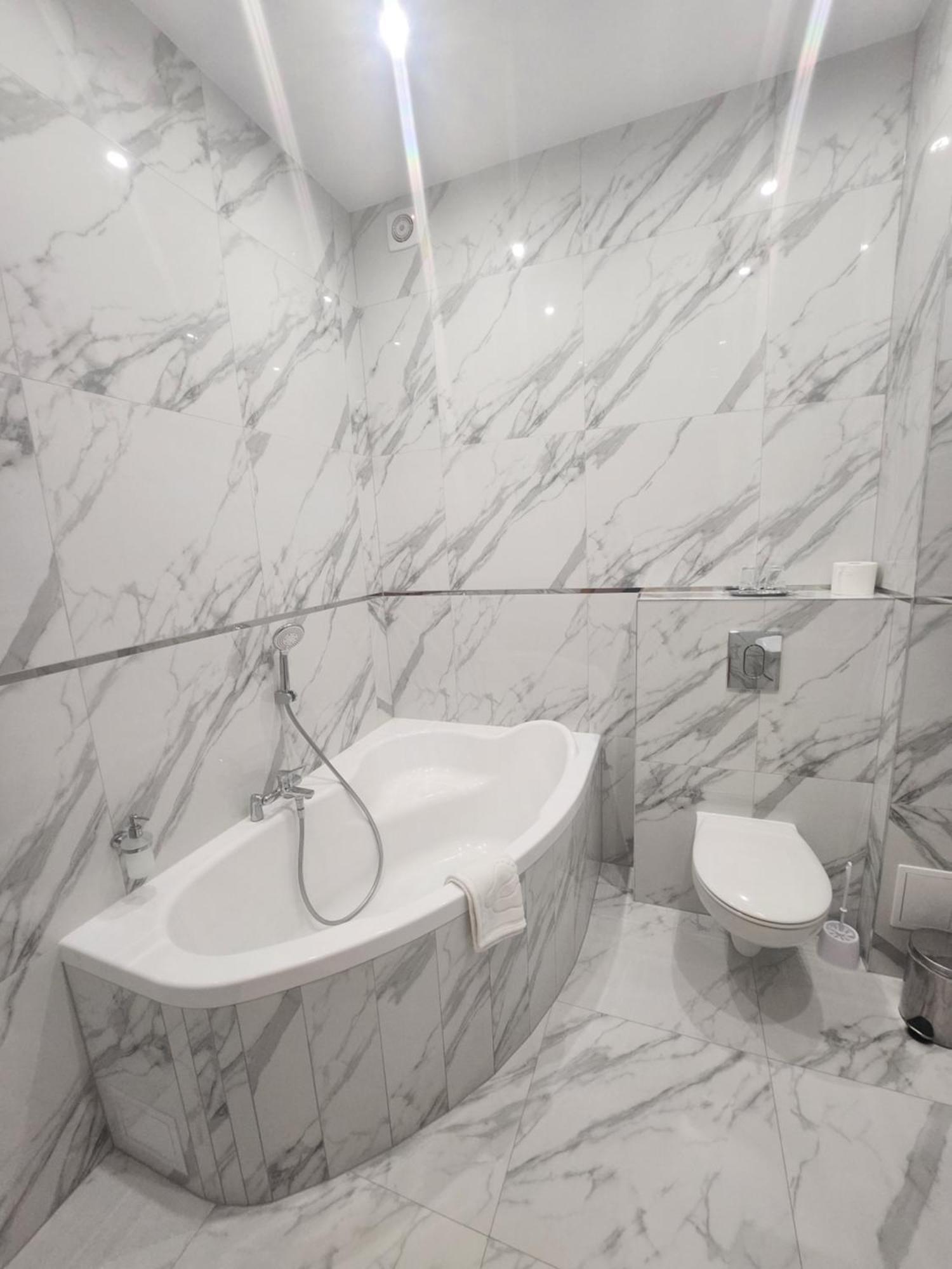 Hotel Dowhań Nowe Buitenkant foto